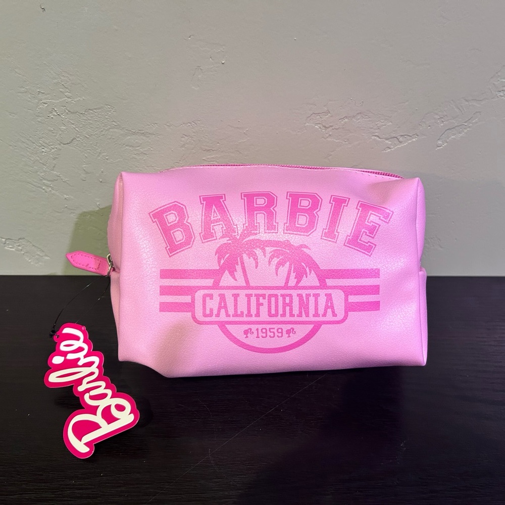 BARBIE Pink California Printed Cosmetic Travel Bag - Picture 3 of 9